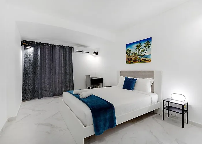 #265 Charming Villa Sam